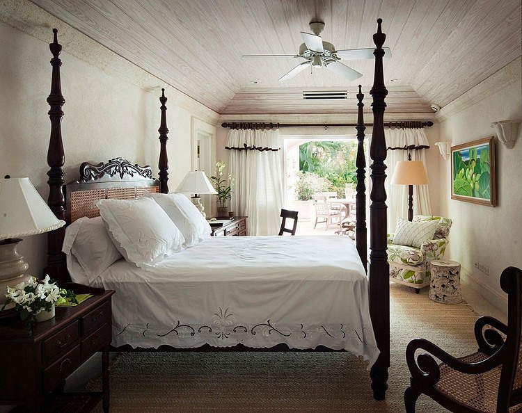 St James Villa by Michelle Everett Interior Design
