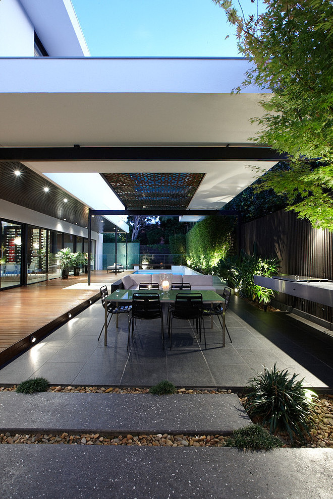 Balaclava Road House by C.O.S Design