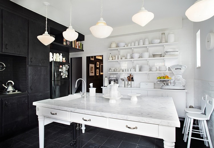 Dovercourt Home by Lisa Petrole Photography