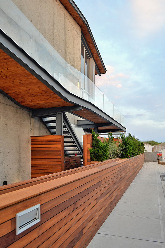 Long Island Beach House by West Chin Architect