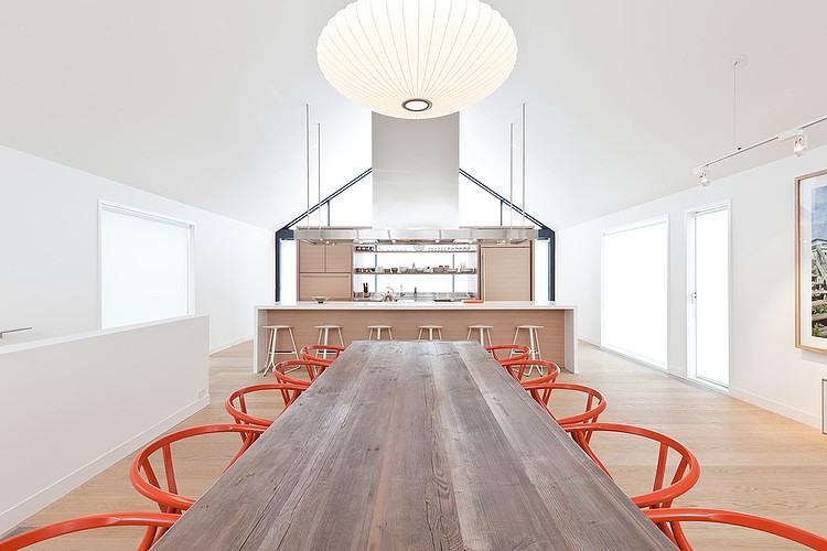 Maison Glissade by Atelier Kastelic Buffey