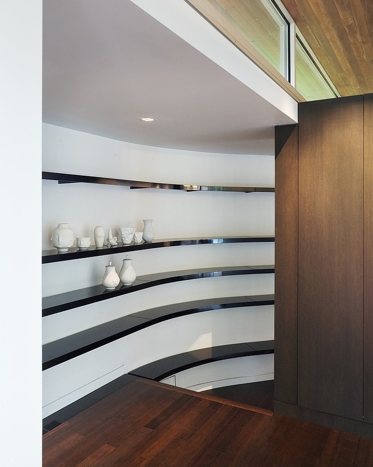 Curved House by Hufft Projects