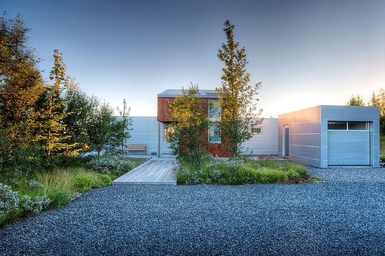 Ice House by Minarc