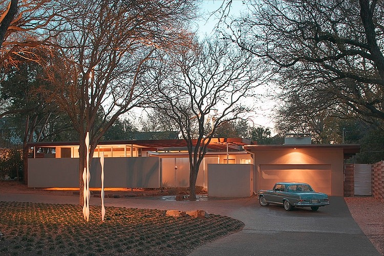 Tarrytown Residence by Steinbomer, Bramwell & Vrazel Architects
