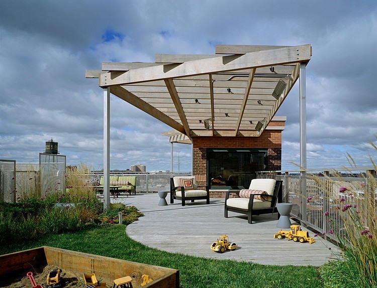 West Loop Aerie by Scrafano Architects