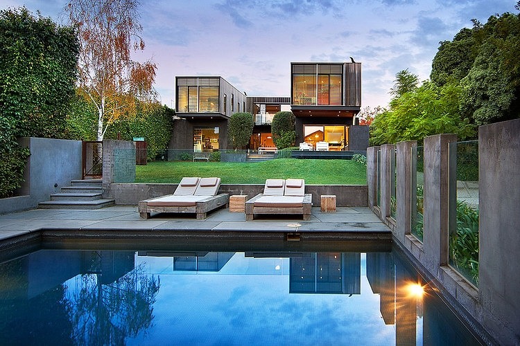Armandale House by Jackson Clements Burrows