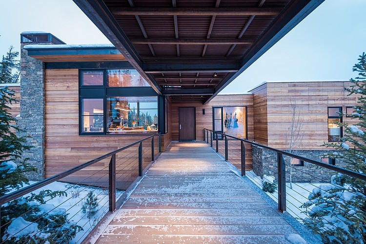Mountain Modern Retreat by Pearson Design Group