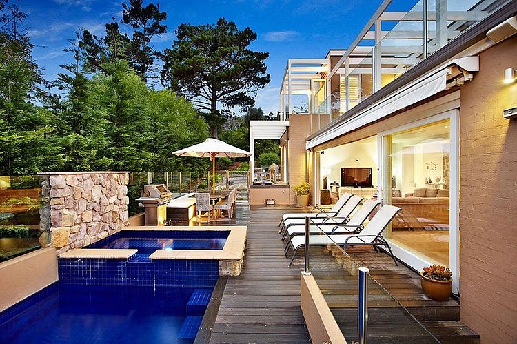Split-Level Beach Residence in Back Beach