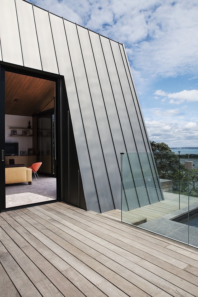 Winsomere Crescent by Dorrington Architects