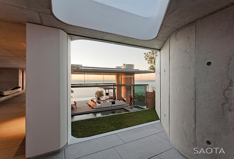 De Wet 34 Residence by SAOTA and OKHA Interiors