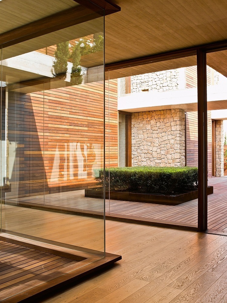House In Monasterios by Ramon Esteve Estudio