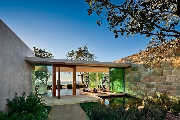 Carpinteria Foothills Residence by Neumann Mendro Andrulaitis