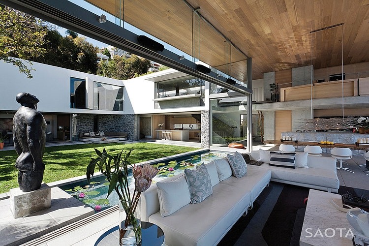 De Wet 34 Residence by SAOTA and OKHA Interiors