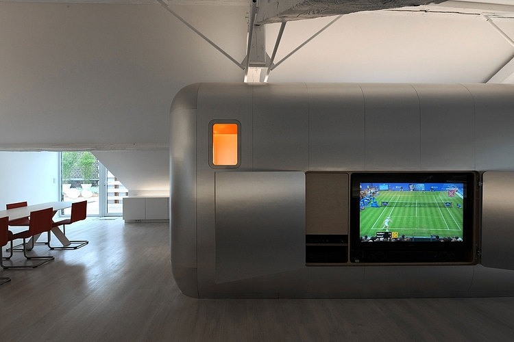 Kempart Loft by Dethier Architectures