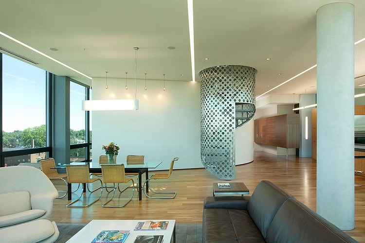 Uptown Penthouse by ALTUS Architecture + Design