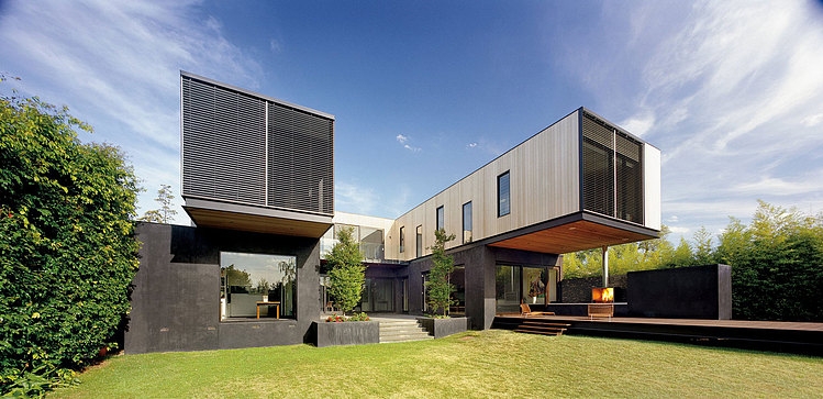 Armandale House by Jackson Clements Burrows