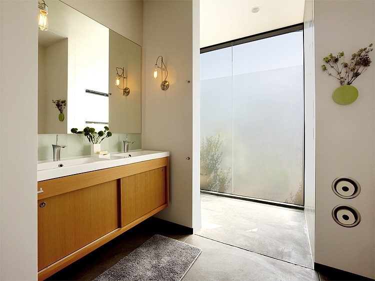Hydeaway House by Schwartz and Architecture