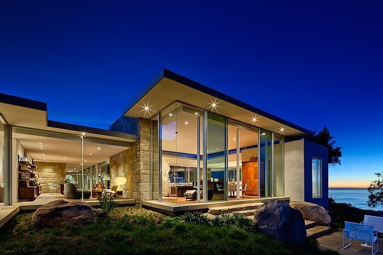 Carpinteria Foothills Residence by Neumann Mendro Andrulaitis