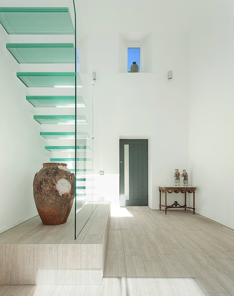The Glass House by AR Design Studio