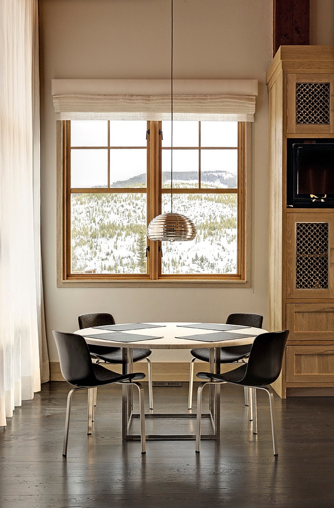 Montana Residence by D'apostrophe Design