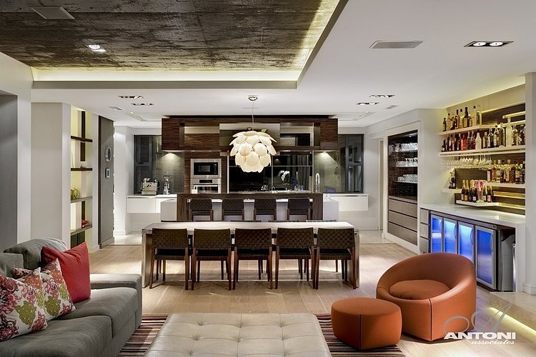 Pearl Valley 276 by Antoni Associates