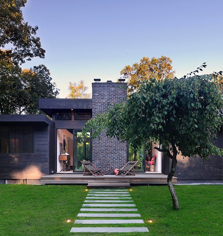 Robins Way Residence by Bates Masi Architects LLC