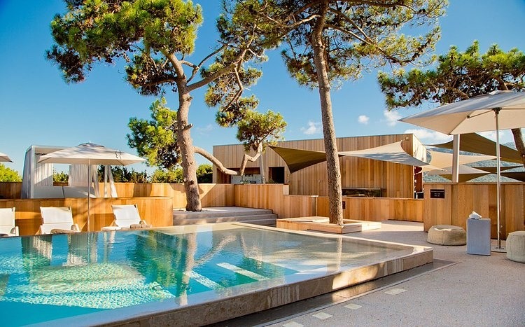 La Plage Casadelmar Hotel by Jean-François Bodin