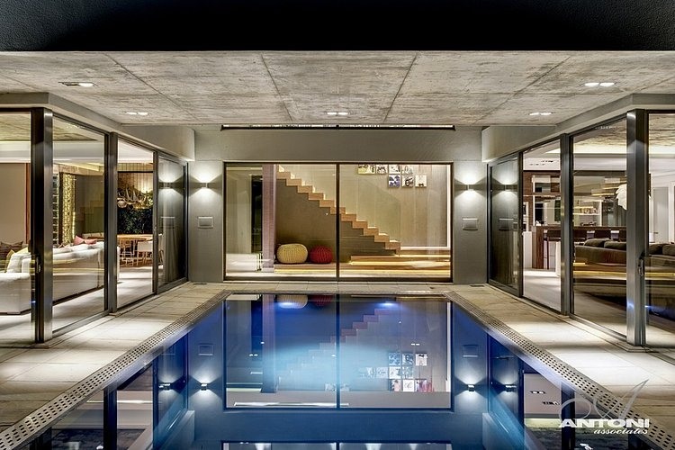 Pearl Valley 276 by Antoni Associates