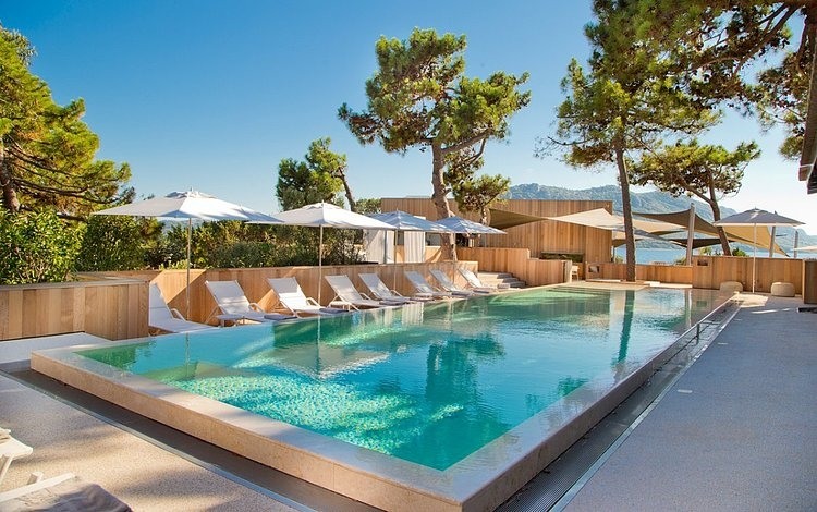 La Plage Casadelmar Hotel by Jean-François Bodin