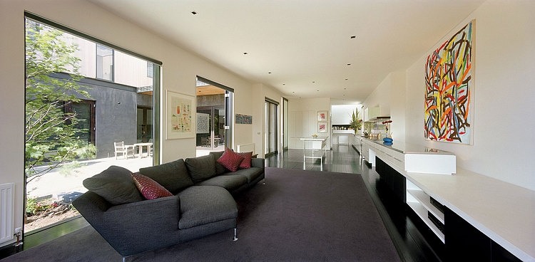 Armandale House by Jackson Clements Burrows