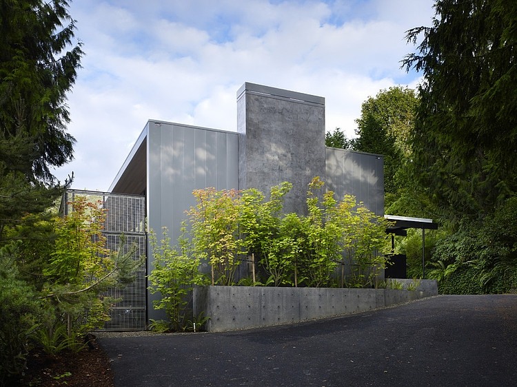 Wood Block Residence by Chadbourne + Doss Architects