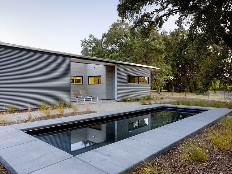 Hydeaway House by Schwartz and Architecture