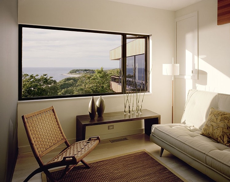 Bluff House by Robert Young Architects