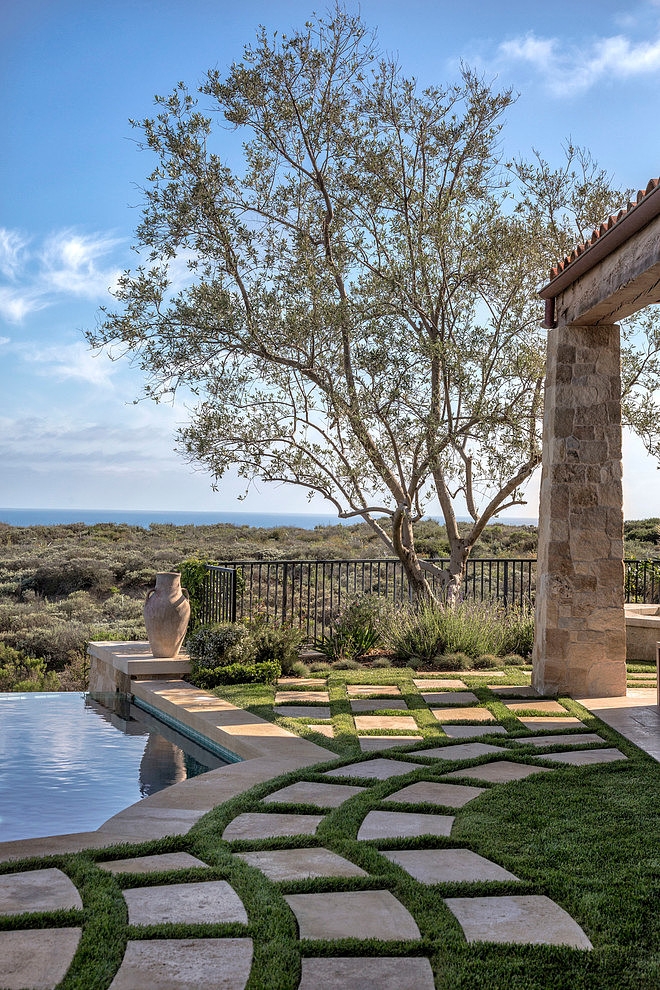 270-Degree View Ocean Villa by Homer Oatman