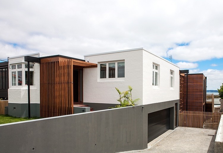 Winsomere Crescent by Dorrington Architects