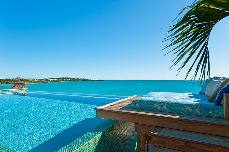 Turks and Caicos Residence by LKID