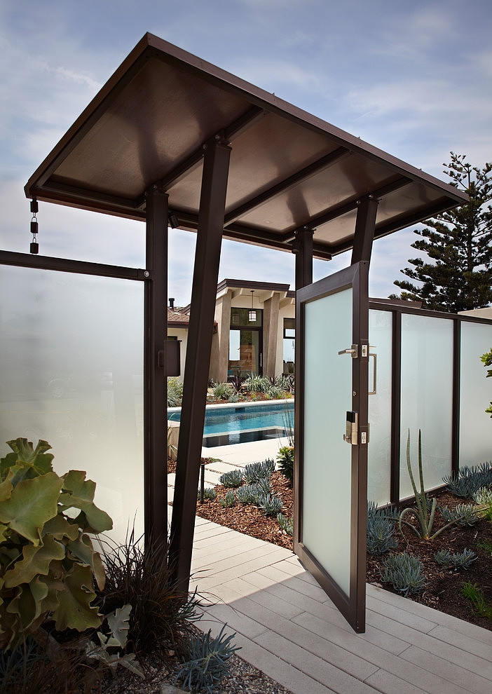 Contemporary House Remodel by Allen Associates