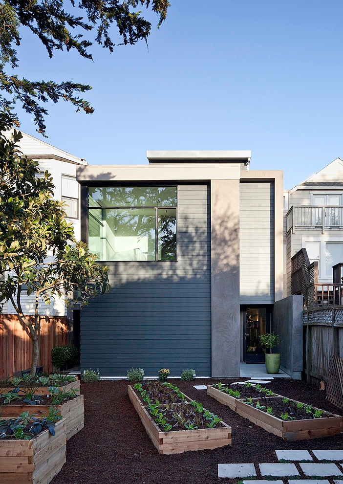 Eddie House by Three Legged Pig Design