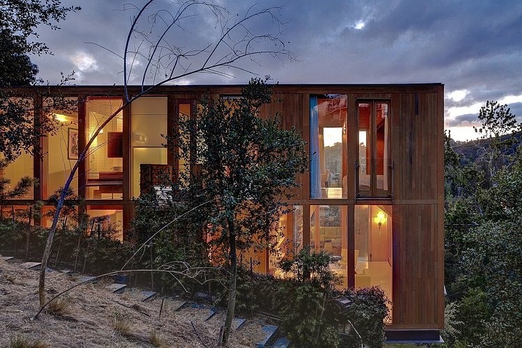 Hollywood Hills House by A+E Architecture