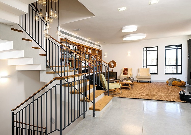 Hod-Hasharon House