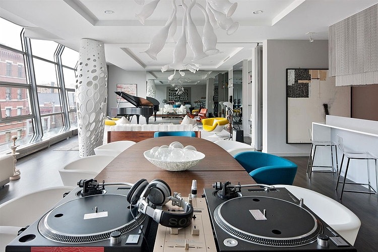 Stunning Greenwich Street Apartment