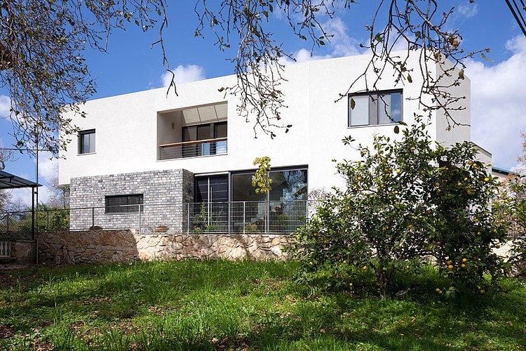 Wo House by SO Architecture