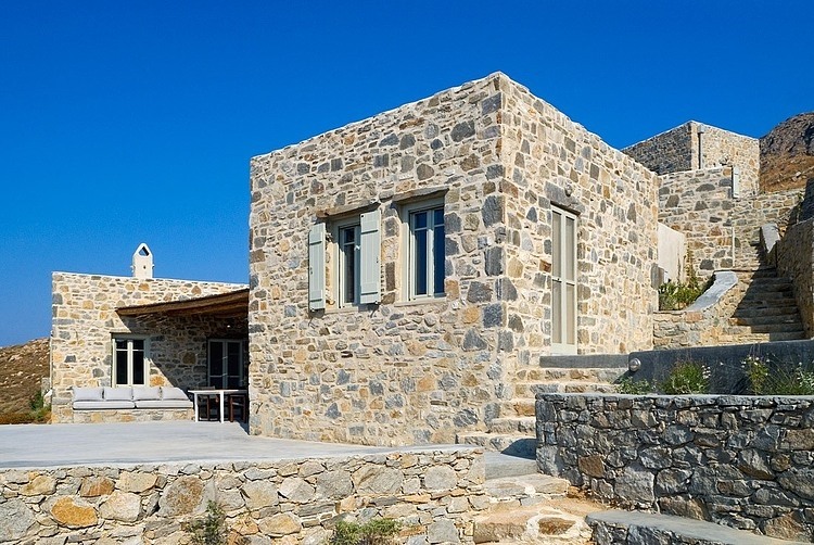 Eagle's Nest by Sinas Architects