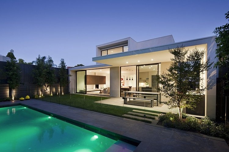 Malvern House by Lubelso