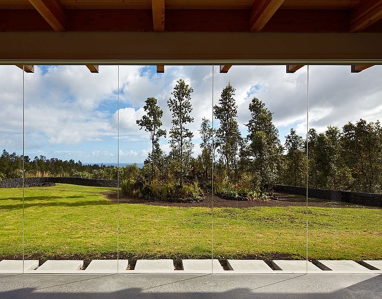 Lavaflow 7 Residence by Craig Steely Architecture