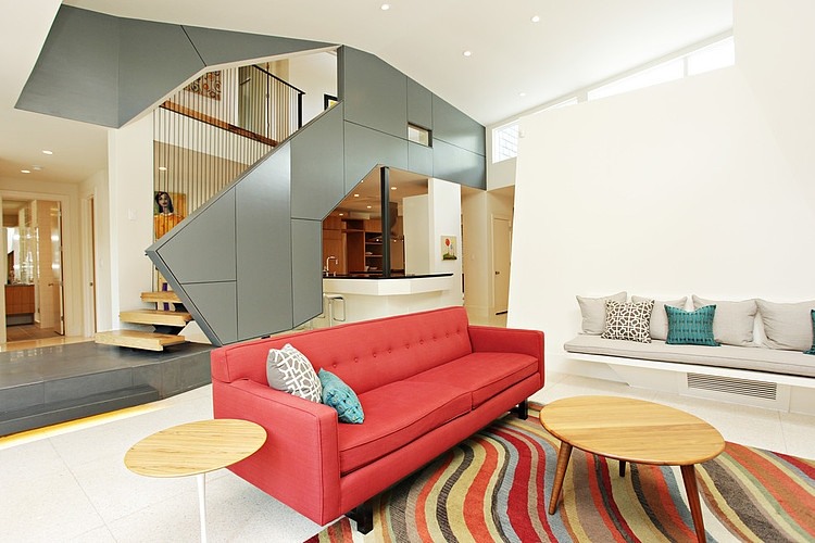 Houston Riverview Way by Tom Hurt Architecture