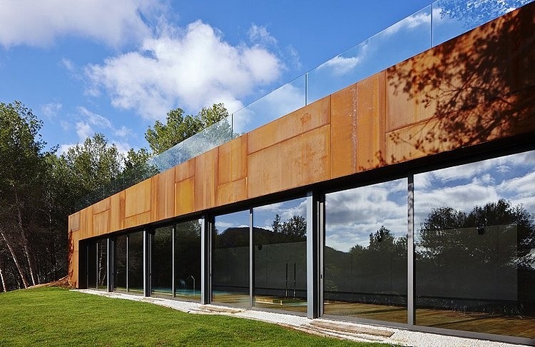 Kubik Extension by Guillermo Reynes Architecture Studio