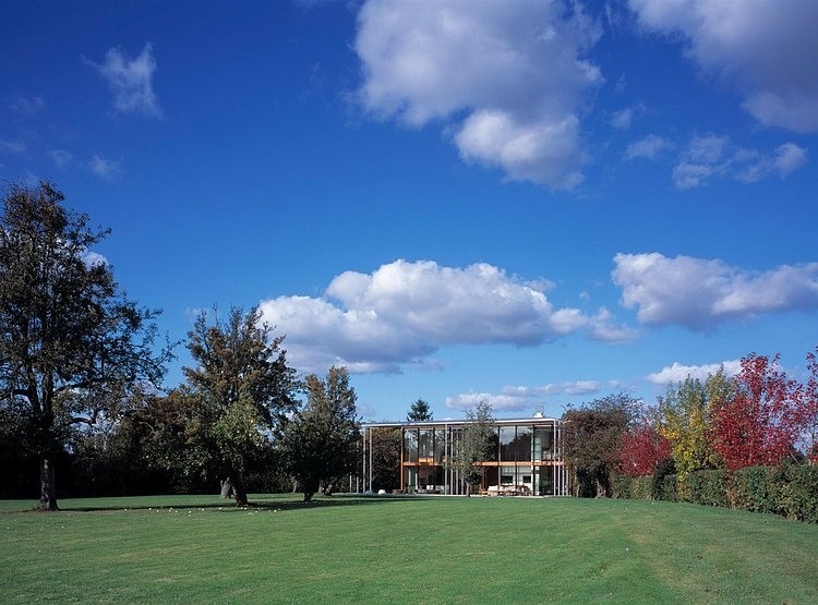 Pipers End House by Níall McLaughlin Architects