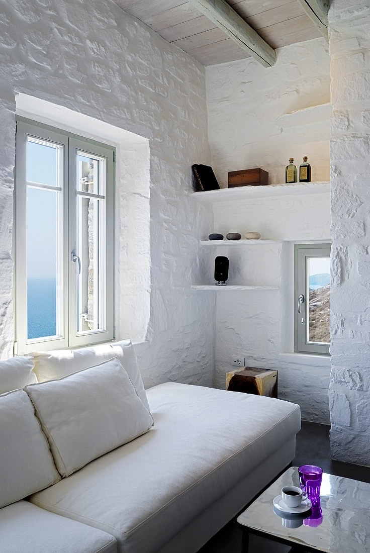 Eagle's Nest by Sinas Architects