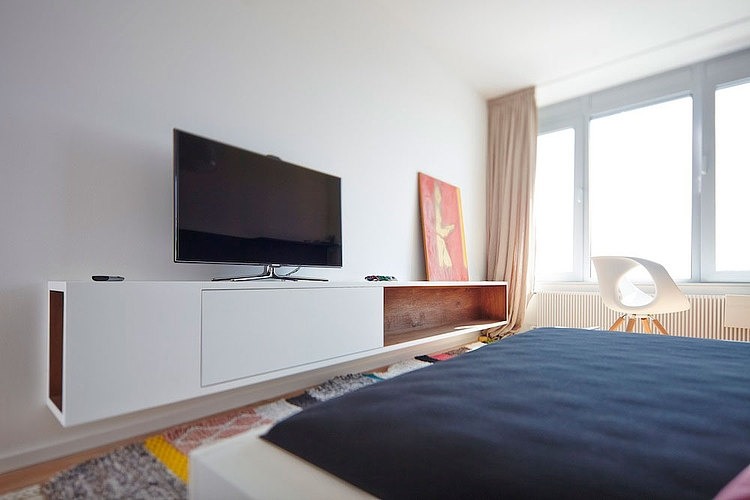 Riverpark Apartment by BEEF